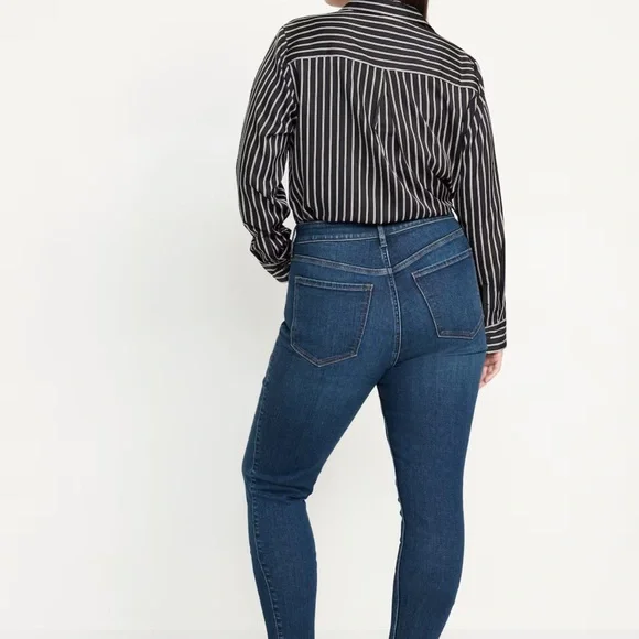 Old Navy Women's Extra High Rise Rockstar Super Skinny Jeans - Dark Blue - Picture 2 of 7